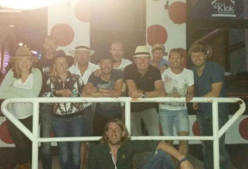 De Hoed On Tour 2-15 - The Hits bij café De Klokbij De Klok